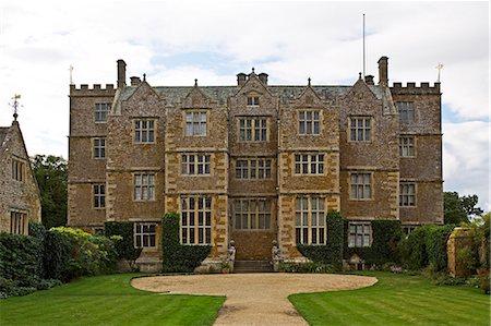 simsearch:841-03517157,k - Chastleton House, a Jacobean Manor in the Cotswolds, Oxfordshire, United Kingdom. Stock Photo - Rights-Managed, Code: 841-07202065