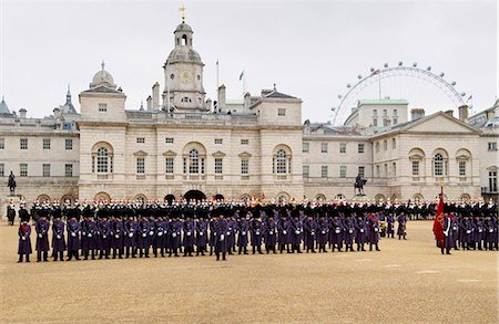 simsearch:841-07202015,k - Guard of Honour parade of guardsmen soldiers on Horse Guards Parade in London, England Stock Photo - Rights-Managed, Code: 841-07202087