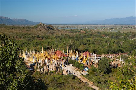 simsearch:841-06343474,k - Shwe Inn Thein Pagoda, containing 1054 17th and 18th century Zedi, Inle Lake, Shan State, Myanmar (Burma), Asia Stock Photo - Rights-Managed, Code: 841-07202544