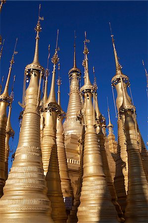 stupa - Shwe Inn Thein Pagoda, Inle Lake, Shan State, Myanmar (Burma), Asia Stock Photo - Rights-Managed, Code: 841-07202546