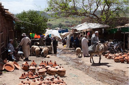 simsearch:841-07202607,k - Monday Berber market, Tnine Ourika, Ourika Valley, Atlas Mountains, Morocco, North Africa, Africa Stock Photo - Rights-Managed, Code: 841-07202609