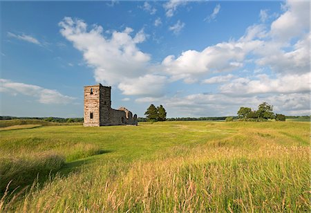 simsearch:841-07081444,k - The ruins of Knowlton Church surrounded by countryside, Dorset, England, United Kingdom, Europe Stock Photo - Rights-Managed, Code: 841-07355186