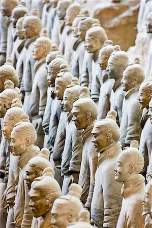 Infantry men figures in Pit 1 at Qin Museum, exhibition halls of Terracotta Warriors, Xian, China Stock Photo - Rights-Managed, Code: 841-07457185