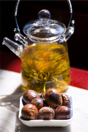 simsearch:841-07457244,k - Flower infused tea and quails eggs in the Huxinting Teahouse, Yu Garden Bazaar Market, Shanghai, China Stock Photo - Rights-Managed, Code: 841-07457287