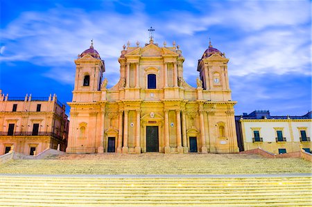 simsearch:841-07523215,k - Baroque St. Nicholas Cathedral (Noto Cathedral), Noto, Val di Noto, UNESCO World Heritage Site, Sicily, Italy, Europe Foto de stock - Con derechos protegidos, Código: 841-07523228