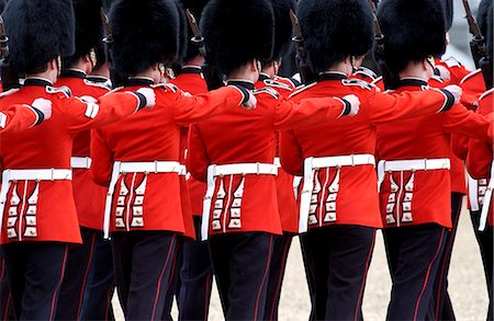 simsearch:841-07202015,k - Guardsmen marching at in London, United Kingdom. Stock Photo - Rights-Managed, Code: 841-07523569