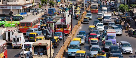 Traffic congestion on downtown highway to Bandra, Andheri and Santacruz and access route to the BKC Complex in Mumbai, India Photographie de stock - Rights-Managed, Code: 841-07540474