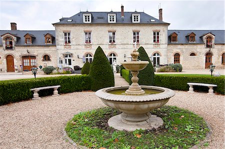 Chateau de Barive Hotel at Sainte Preuve in Picardie, France Stock Photo - Rights-Managed, Code: 841-07540675