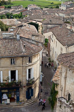 simsearch:841-07540886,k - View of tourists strolling in St Emilion from L'Eglise Monolith, Monolithic church, in the Bordeaux region of France Stock Photo - Rights-Managed, Code: 841-07540888
