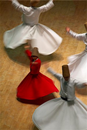 simsearch:841-05845843,k - Whirling Dervishes at the Dervishes Festival, Konya, Central Anatolia, Turkey, Asia Minor, Eurasia Stock Photo - Rights-Managed, Code: 841-07541001