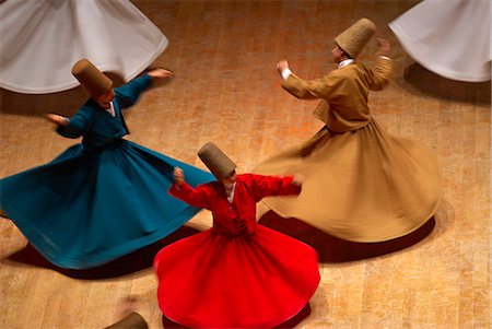 simsearch:841-05845843,k - Whirling Dervishes at the Dervishes Festival, Konya, Central Anatolia, Turkey, Asia Minor, Eurasia Stock Photo - Rights-Managed, Code: 841-07541002