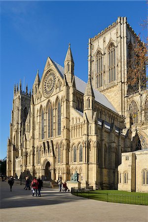 simsearch:841-03868215,k - South Piazza, South Transept of York Minster, Gothic Cathedral, York, Yorkshire, England, United Kingdom, Europe Stock Photo - Rights-Managed, Code: 841-07541081