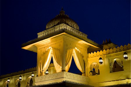 simsearch:841-07600089,k - Jagmandir Island Palace part of The City Palace Complex owned by 76th Maharana of Mewar, His Highness, Shreeji Arvind Singh Mewar of Udaipur, Rajasthan, India Foto de stock - Con derechos protegidos, Código: 841-07600119