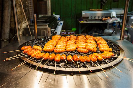 simsearch:656-03241003,k - Fresh cooked food at the Shilin Night Market, Taipei, Taiwan, Asia Stock Photo - Rights-Managed, Code: 841-07673461