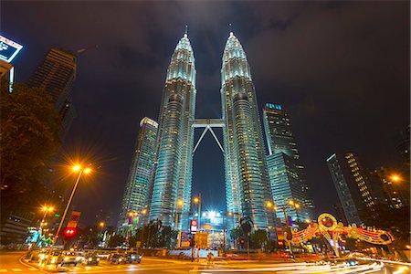 simsearch:841-08797696,k - Petronas Towers, Kuala Lumpur, Malaysia, Southeast Asia, Asia Stock Photo - Rights-Managed, Code: 841-08031604