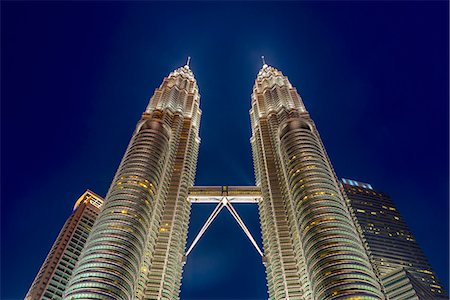 simsearch:841-06447202,k - Petronas Towers, Kuala Lumpur, Malaysia, Southeast Asia, Asia Stock Photo - Rights-Managed, Code: 841-08031605