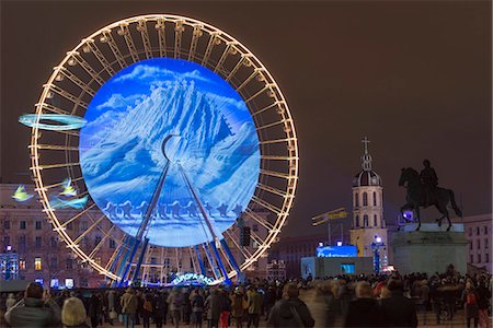 Place Bellecour, Fete des Lumieres (Festival of Lights) laser show, Lyon, Rhone-Alpes, France, Europe Stock Photo - Rights-Managed, Code: 841-08059435