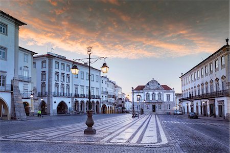 portugal people and culture - Giraldo Square (Praca do Giraldo) in the historic centre, Evora, UNESCO World Heritage Site, Alentejo, Portugal, Europe Stock Photo - Rights-Managed, Code: 841-08101743