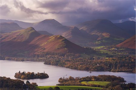 simsearch:841-07590500,k - Moody skies above Derwent Water and the Newlands Valley in autumn, Lake District National Park, Cumbria, England, United Kingdom, Europe Stock Photo - Rights-Managed, Code: 841-08101964