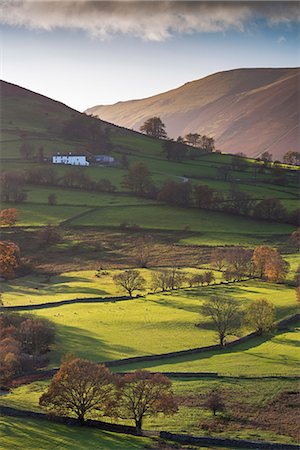 simsearch:841-07590500,k - High Snab farmhouse in the beautiful Newlands Valley in autumn, Lake District National Park, Cumbria, England, United Kingdom, Europe Stock Photo - Rights-Managed, Code: 841-08101970