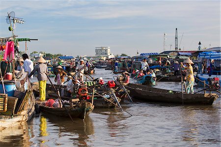 simsearch:841-08102090,k - Cai Rang floating market, Can Tho, Mekong Delta, Vietnam, Indochina, Southeast Asia, Asia Stock Photo - Rights-Managed, Code: 841-08102080