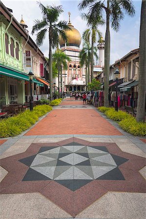 simsearch:841-02825172,k - Road leading to the Sultan Mosque in the Arab Quarter, Singapore, Southeast Asia, Asia Stock Photo - Rights-Managed, Code: 841-08102120