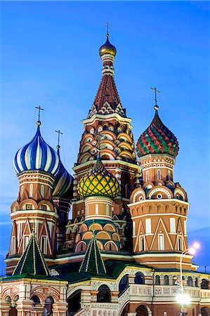 simsearch:841-07673469,k - St. Basils Cathedral in Red Square, UNESCO World Heritage Site, Moscow, Russia, Europe Stock Photo - Rights-Managed, Code: 841-08211687