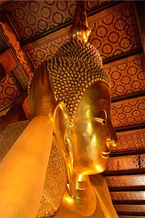 Detail of Reclining Buddha in Wat Pho (Wat Po) (Wat Phra Chetuphon), Bangkok, Thailand, Southeast Asia, Asia Stock Photo - Rights-Managed, Code: 841-08211779