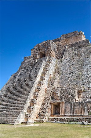 simsearch:841-06806879,k - Pyramid of the Magician, Uxmal, Mayan archaeological site, UNESCO World Heritage Site, Yucatan, Mexico, North America Stock Photo - Rights-Managed, Code: 841-08244246