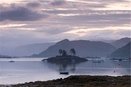simsearch:841-07081635,k - Dawn view of Plockton and Loch Carron near the Kyle of Lochalsh in the Scottish Highlands, Scotland, United Kingdom, Europe Stock Photo - Rights-Managed, Code: 841-08244268