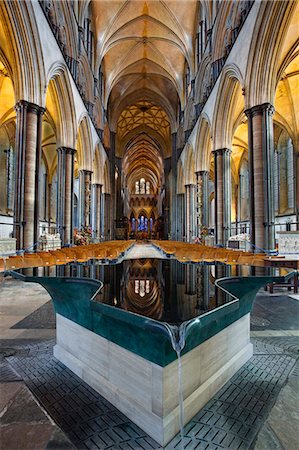 simsearch:841-03031656,k - Looking down the nave and across the font in Salisbury Cathedral, Salisbury, Wiltshire, England, United Kingdom, Europe Stock Photo - Rights-Managed, Code: 841-08240206
