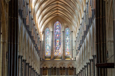 simsearch:841-08240211,k - The magnificent nave of Salisbury Cathedral, Salisbury, Wiltshire, England, United Kingdom, Europe Photographie de stock - Rights-Managed, Code: 841-08240227