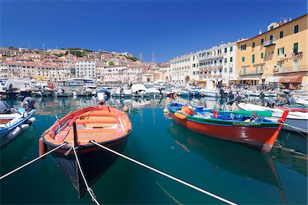 simsearch:841-06445552,k - Harbour with fishing boats, Portoferraio, Island of Elba, Livorno Province, Tuscany, Italy, Mediterranean, Europe Stock Photo - Rights-Managed, Code: 841-08243964