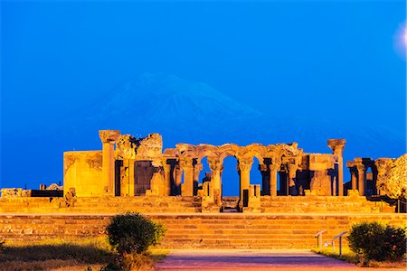 simsearch:841-03676615,k - Zvartnots archaeological ruin, UNESCO World Heritage Site, Mount Ararat in Turkey behind, Armenia, Caucasus, Central Asia, Asia Stock Photo - Rights-Managed, Code: 841-08279315