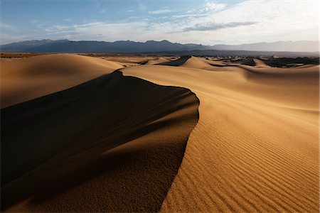 simsearch:700-03891190,k - Mesquite Sand Dunes at dawn, Death Valley National Park, California, United States of America, North America Stock Photo - Rights-Managed, Code: 841-08357790