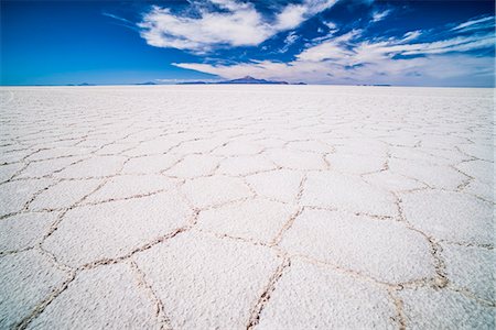 simsearch:841-06449731,k - Uyuni Salt Flats patterns landscape (Salar de Uyuni), Uyuni, Bolivia, South America Stock Photo - Rights-Managed, Code: 841-08420961