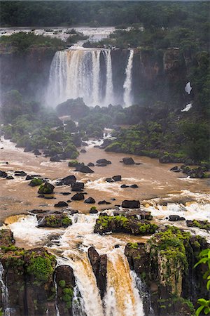 simsearch:841-06501835,k - Iguazu Falls (Iguacu Falls) (Cataratas del Iguazu), UNESCO World Heritage Site, Argentinian side seen from the Brazilian side, border of Brazil Argentina and Paraguay, South America Stock Photo - Rights-Managed, Code: 841-08421098