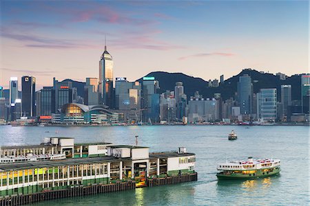 View of Star Ferry Terminal and Hong Kong Island skyline at dusk, Hong Kong, China, Asia Photographie de stock - Rights-Managed, Code: 841-08421484