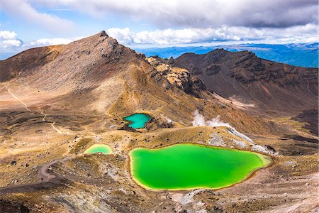 sea and mountain pictures - Emerald Lakes, Tongariro Alpine Crossing Trek, Tongariro National Park, UNESCO World Heritage Site, North Island, New Zealand, Pacific Stock Photo - Rights-Managed, Code: 841-08645283