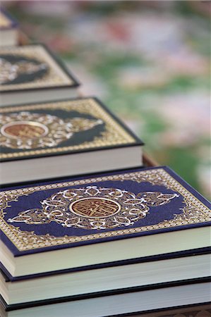 simsearch:841-02924609,k - Detail of copies of The Koran inside Sheikh Zayed Grand Mosque, Abu Dhabi, United Arab Emirates, Middle East Stock Photo - Rights-Managed, Code: 841-08645500