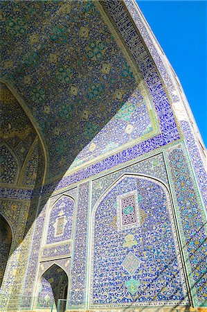 simsearch:841-07083294,k - Tiled archway in Isfahan blue, Imam Mosque, UNESCO World Heritage Site, Isfahan, Iran, Middle East Stock Photo - Rights-Managed, Code: 841-08821689