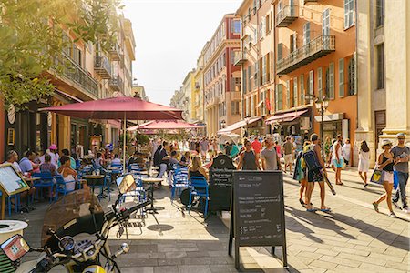 simsearch:841-06804846,k - Street in the Old Town, Vieille Ville, Nice, Cote d'Azur, Alpes-Maritimes, French Riviera, France, Europe Stock Photo - Rights-Managed, Code: 841-08887317