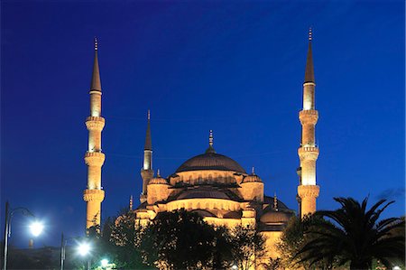 simsearch:841-03067143,k - Blue Mosque at night (Sultan Ahmed Mosque) (Sultan Ahmet Mosque) (Sultanahmet Camii), UNESCO World Heritage Site, Istanbul, Turkey, Europe Stock Photo - Rights-Managed, Code: 841-09055613