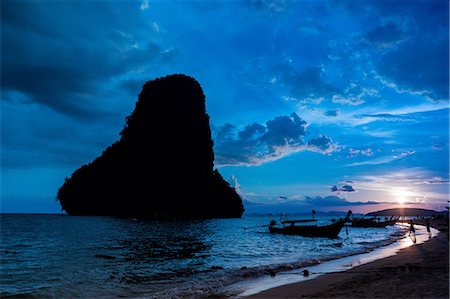 simsearch:841-06034119,k - Sunset on Railay Beach in Krabi, Thailand, Southeast Asia, Asia Stock Photo - Rights-Managed, Code: 841-09059878