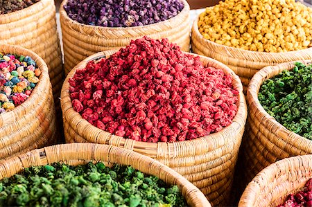 Pot pourri in spice market (Rahba Kedima Square) in the souks of Marrakech, Morocco, North Africa, Africa Photographie de stock - Rights-Managed, Code: 841-09077053