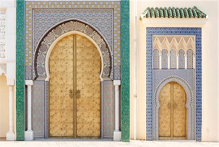 Golden doors and ornate mosaic wall on the Royal Palace of Fez (Dar el Makhzen), Fez, Morocco, North Africa, Africa Stock Photo - Rights-Managed, Code: 841-09077075