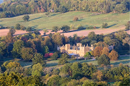 simsearch:841-07783088,k - Sudeley Castle in autumn, Winchcombe, Cotswolds, Gloucestershire, England, United Kingdom, Europe Stock Photo - Rights-Managed, Code: 841-09077305