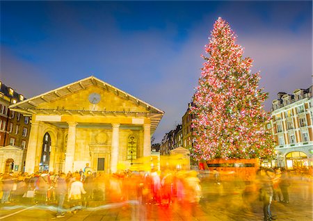 simsearch:841-02832407,k - View of Christmas Tree and St. Paul's Church in Covent Garden at dusk, London, England, United Kingdom, Europe Foto de stock - Con derechos protegidos, Código: 841-09135438