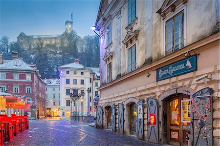 simsearch:841-06804846,k - View from Old Town streets toward Ljubljana Castle at dusk, Ljubljana, Slovenia, Europe Stock Photo - Rights-Managed, Code: 841-09135459