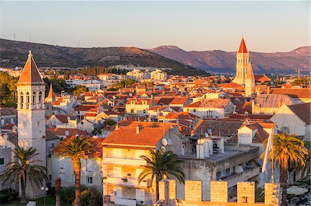 simsearch:841-07204677,k - Elevated view from Kamerlengo Fortress over the old town of Trogir at sunset, UNESCO World Heritage Site, Croatia, Europe Stock Photo - Rights-Managed, Code: 841-09147566